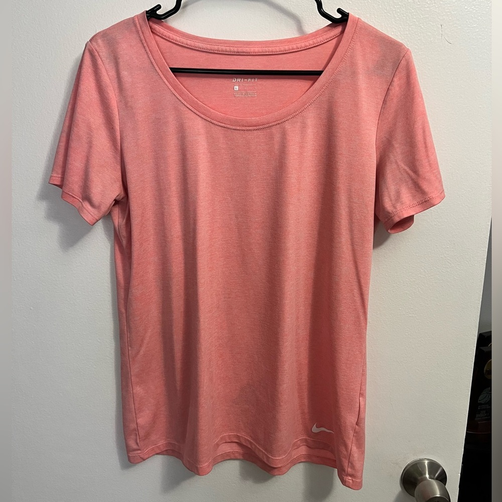Peach Nike Dri Fit workout/exercise top
